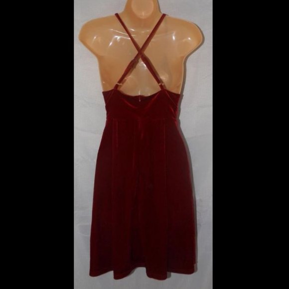 NEW Red Sz Jr XL Soft Velour Sleeveless Adjustable Straps Dress Side Pockets - Picture 3 of 4